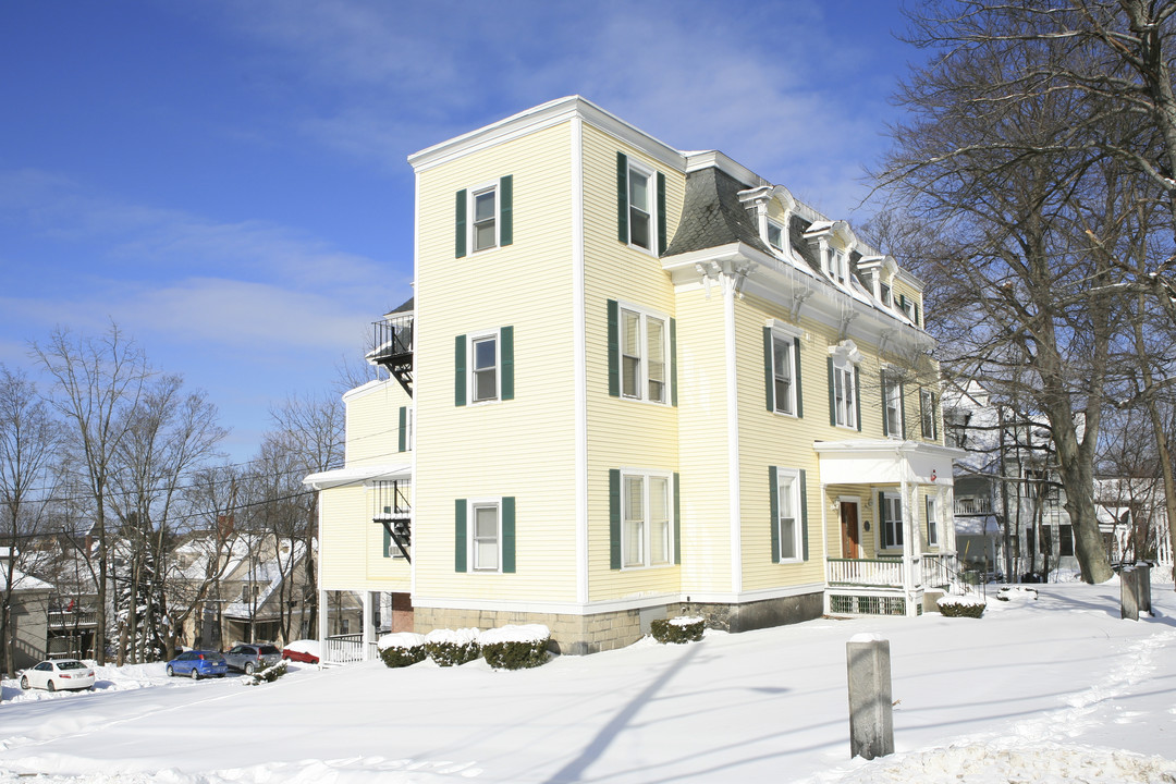 173 Nesmith St in Lowell, MA - Building Photo