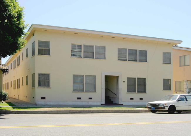 1034 E 3rd St in Long Beach, CA - Foto de edificio - Building Photo