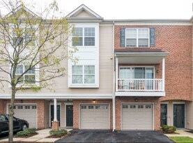 7190 Pioneer Dr in Macungie, PA - Building Photo