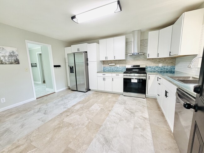 property at 836 Delverton Rd