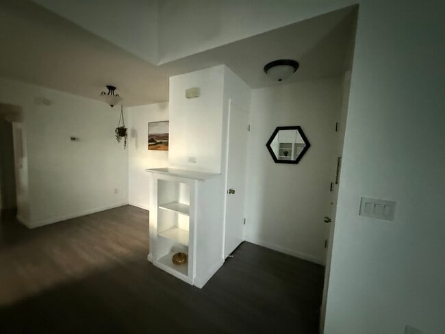 2350 Alta Garden Ln, Unit B in Sacramento, CA - Building Photo - Building Photo