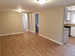 85 Aurora Vis Dr in Asheville, NC - Building Photo - Building Photo