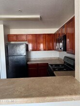 6027 Brook Hollow Dr in El Paso, TX - Building Photo - Building Photo