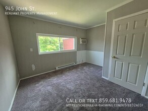 945 John St in Covington, KY - Foto de edificio - Building Photo
