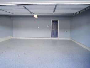 8890 Purple Iris Ln in Elkridge, MD - Building Photo - Building Photo