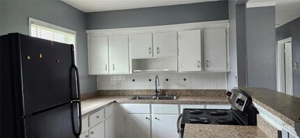 5205 S 82nd St in Tampa, FL - Building Photo - Building Photo