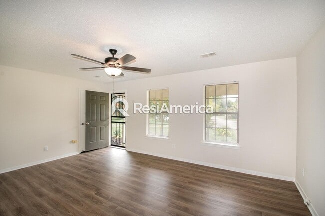 6425 Knight Cove in Horn Lake, MS - Building Photo - Building Photo