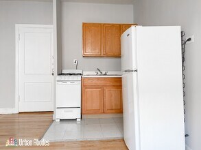 1040 W George St, Unit M07B in Chicago, IL - Building Photo - Building Photo
