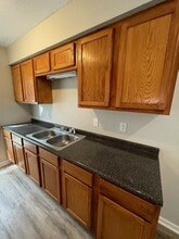 2118 Thousand Oaks Dr in Jackson, MS - Building Photo - Building Photo