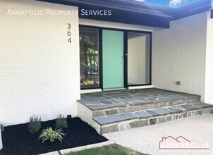 364 Dun Robbin Dr in Severna Park, MD - Building Photo - Building Photo