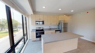 Canary Lofts in Des Moines, IA - Building Photo - Building Photo