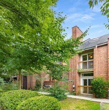 654 Cleburne Terrace NE in Atlanta, GA - Building Photo - Building Photo