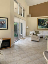 130 Sunset Cove Ln in Palm Beach Gardens, FL - Foto de edificio - Building Photo