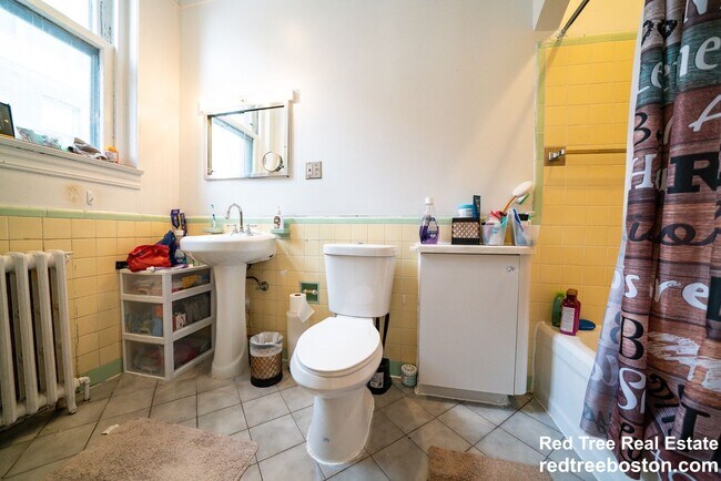 52 Fenway, Unit 2 in Boston, MA - Foto de edificio - Building Photo