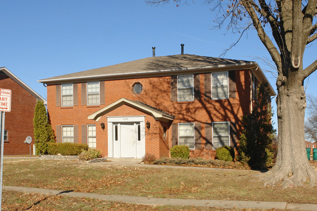 7309 Garrison Rd in Louisville, KY - Building Photo - Building Photo