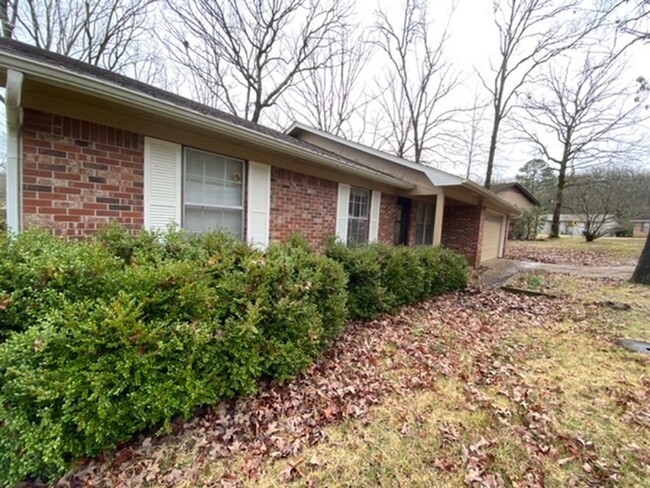 5904 Valerie Dr in North Little Rock, AR - Building Photo - Building Photo