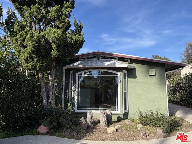 property at 281 Stanton St