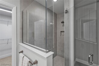 2640 Seychelles Cir in Naples, FL - Building Photo - Building Photo