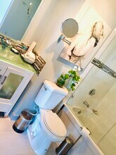 10 South River Drive, Unit Neo Lofts in Miami, FL - Building Photo - Building Photo