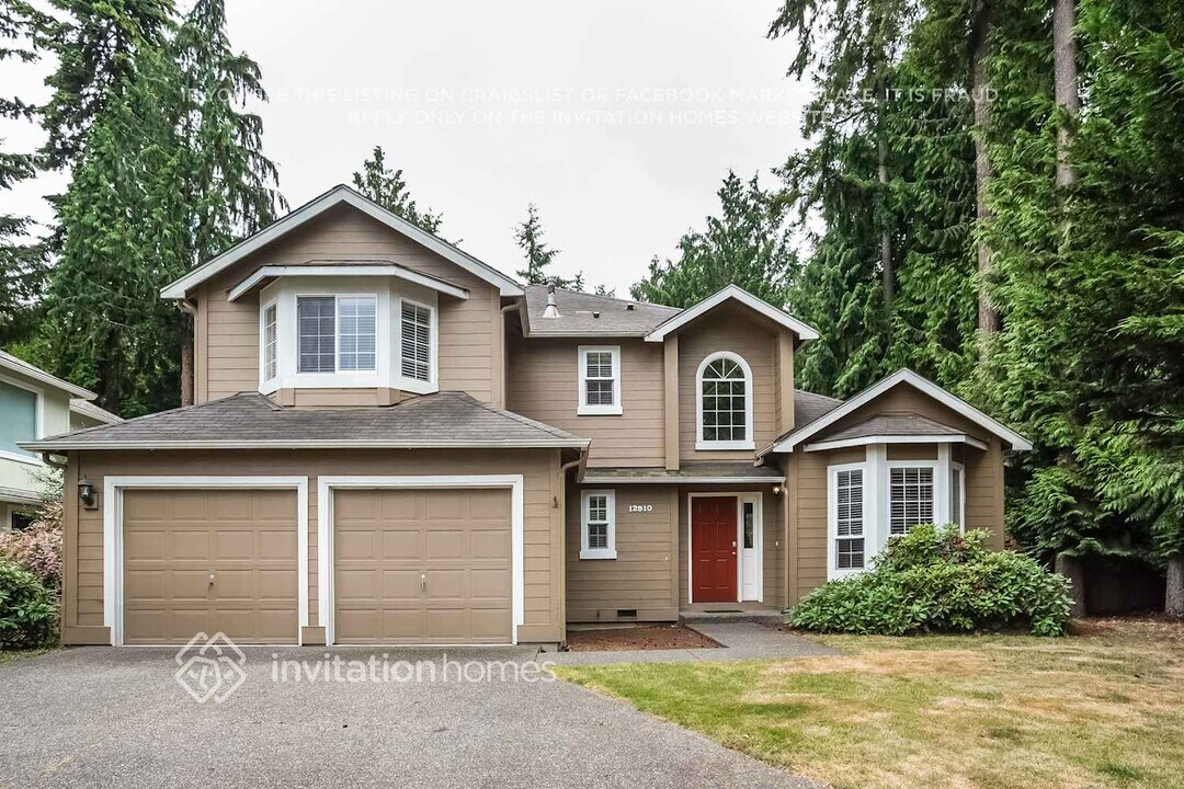 12910 109th St Ct E in Puyallup, WA - Building Photo