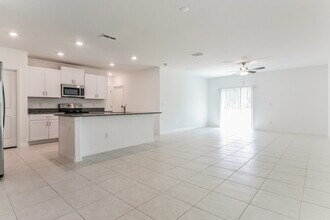 2161 Skybrooke Blvd in Lutz, FL - Building Photo - Building Photo