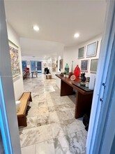 52 Shore Dr W in Miami, FL - Building Photo - Building Photo