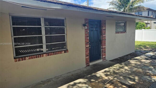 5030 SW 26th Ave in Fort Lauderdale, FL - Building Photo - Building Photo