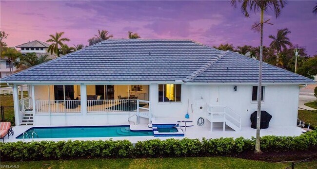 370 Cottage Ct, Unit 2346 in Marco Island, FL - Building Photo - Building Photo