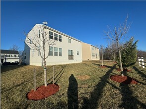 114 Silver Comet Ct in Fredericksburg, VA - Building Photo - Building Photo