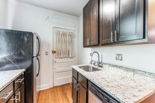 4717 N Leavitt St, Unit 1 in Chicago, IL - Building Photo - Building Photo