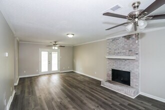 967 Hawkview Dr in Memphis, TN - Building Photo - Building Photo