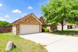 7026 Chimney Hill Dr in Nolanville, TX - Building Photo - Building Photo