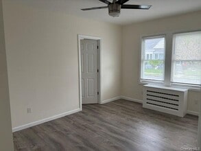 39 Buckingham Pl in Lynbrook, NY - Building Photo - Building Photo