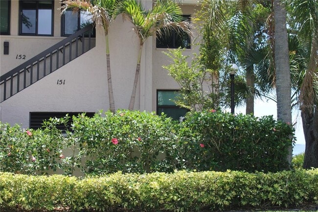 property at 1813 Mariner Dr