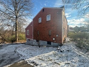 3935 Dowling Ave in Pittsburgh, PA - Building Photo - Building Photo