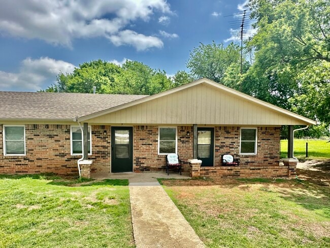 property at 2425 County Street 2872