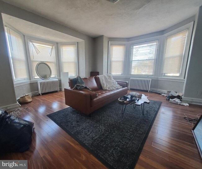 4960 Chestnut St in Philadelphia, PA - Building Photo - Building Photo