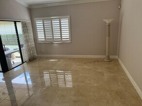 6100 Manchester Ln in Davie, FL - Building Photo - Building Photo