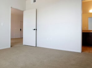 Grove at Sunset Court in Brentwood, CA - Building Photo - Building Photo