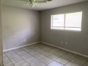 8019 Beech Cove Ln in Houston, TX - Building Photo - Building Photo