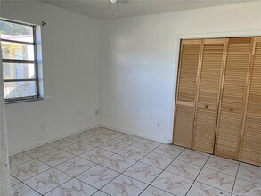 6326 Pierce St-Unit -0 in Hollywood, FL - Foto de edificio - Building Photo