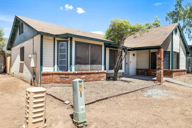 8520 W Palm Ln in Phoenix, AZ - Building Photo - Building Photo