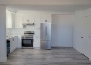 566 Menzies Ridge Dr in Nanaimo, BC - Building Photo - Building Photo