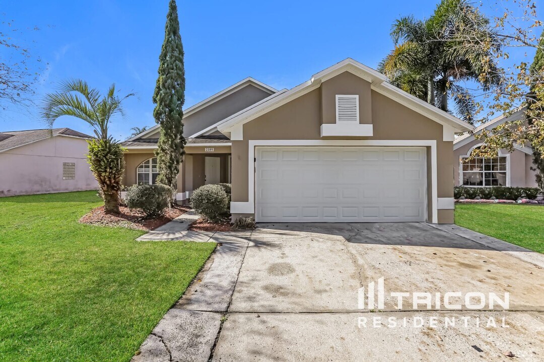 2355 Island Club Way in Orlando, FL - Building Photo