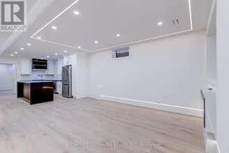 23 Coulson Ave in Toronto, ON - Building Photo - Building Photo
