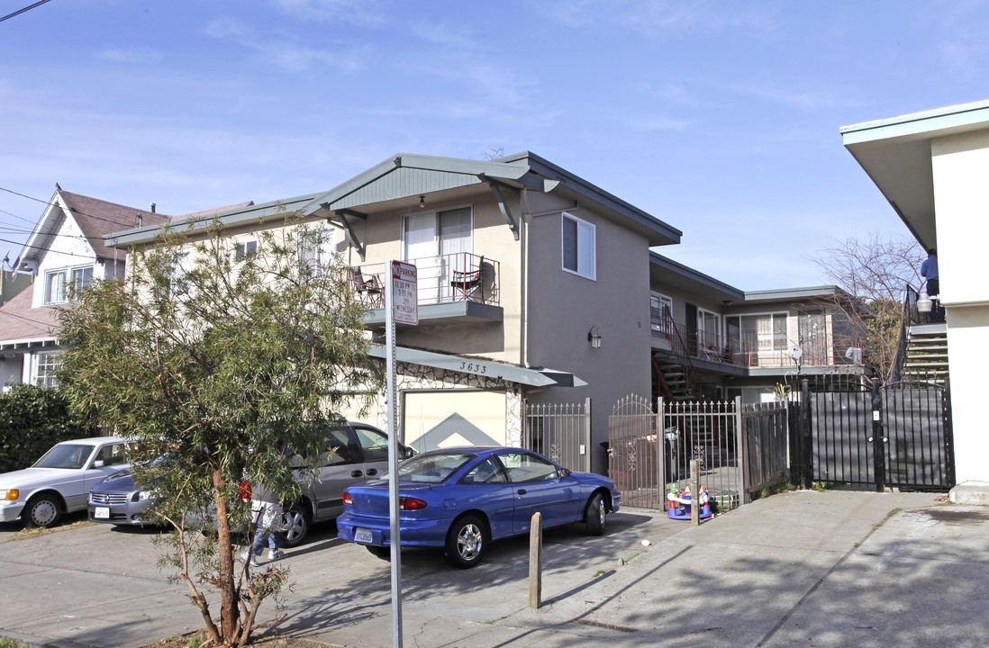 3633 Patterson Ave in Oakland, CA - Building Photo