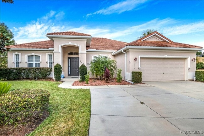 property at 1896 N Ravenwood Point