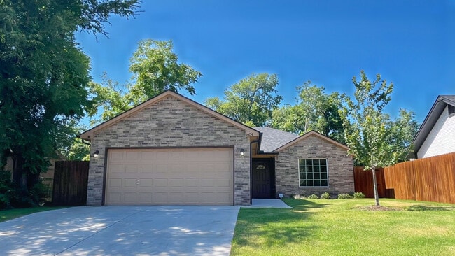 property at 1604 NE 14th St