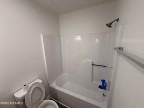 109 Limoges St in Lafayette, LA - Building Photo - Building Photo