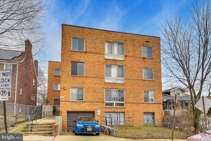 5509 1st St NW, Unit 204 in Washington, DC - Building Photo
